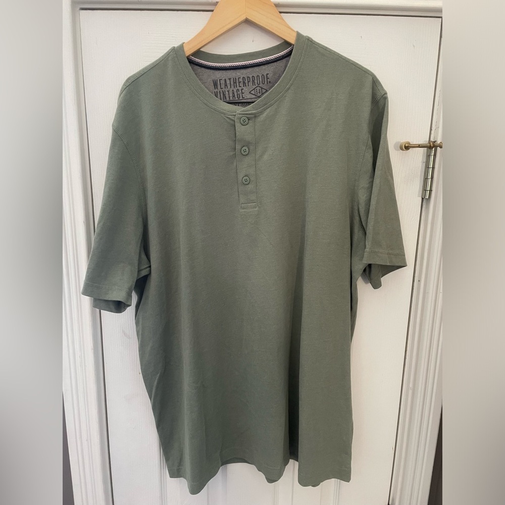 Weatherproof Vintage green 3-button tee